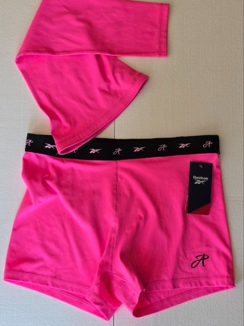 Reebok Compression Shorts Sleeve Set NWT Womens XL Neon Hot Pink Volleyball Gym